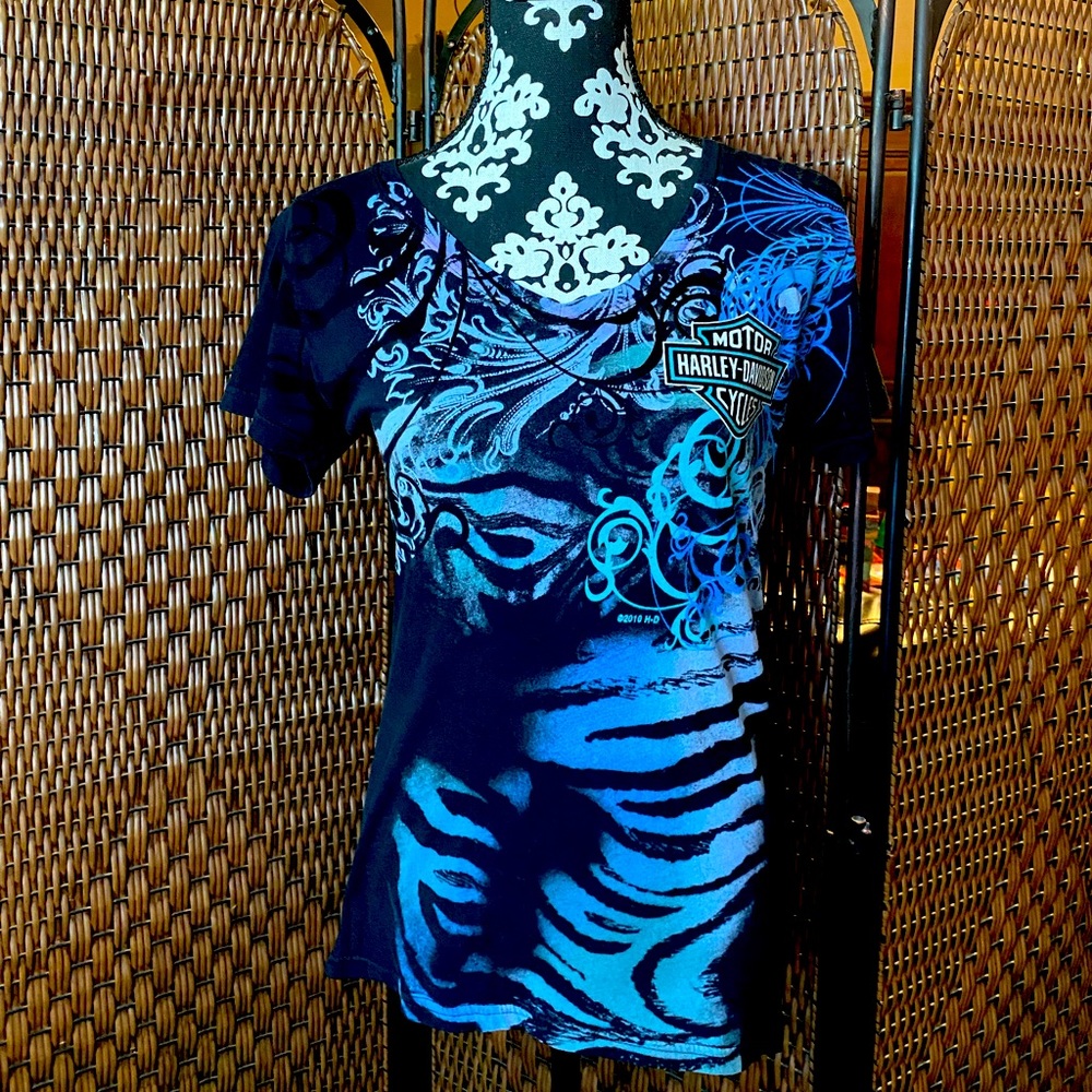 Harley Davidson black top women’s size small from Jamestown, ND
